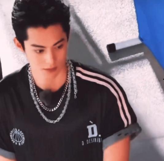 有人爆料王鹤棣嘛视频是真的吗,爆料真相究竟如何？